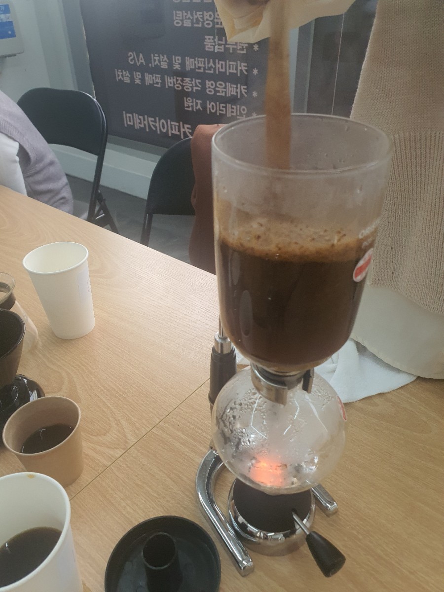 카페푸어커피아카데미 이미지
