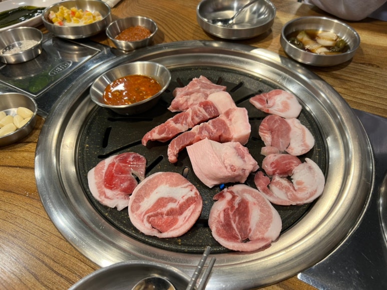 유별난뒷고기냉면 이미지