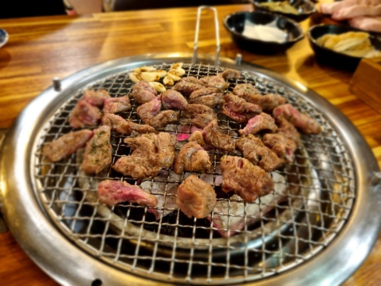 황제숯불구이 이미지