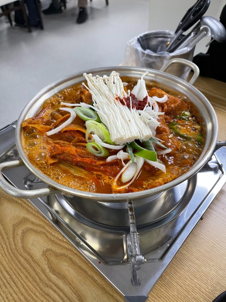 자작나무김치찜 이미지