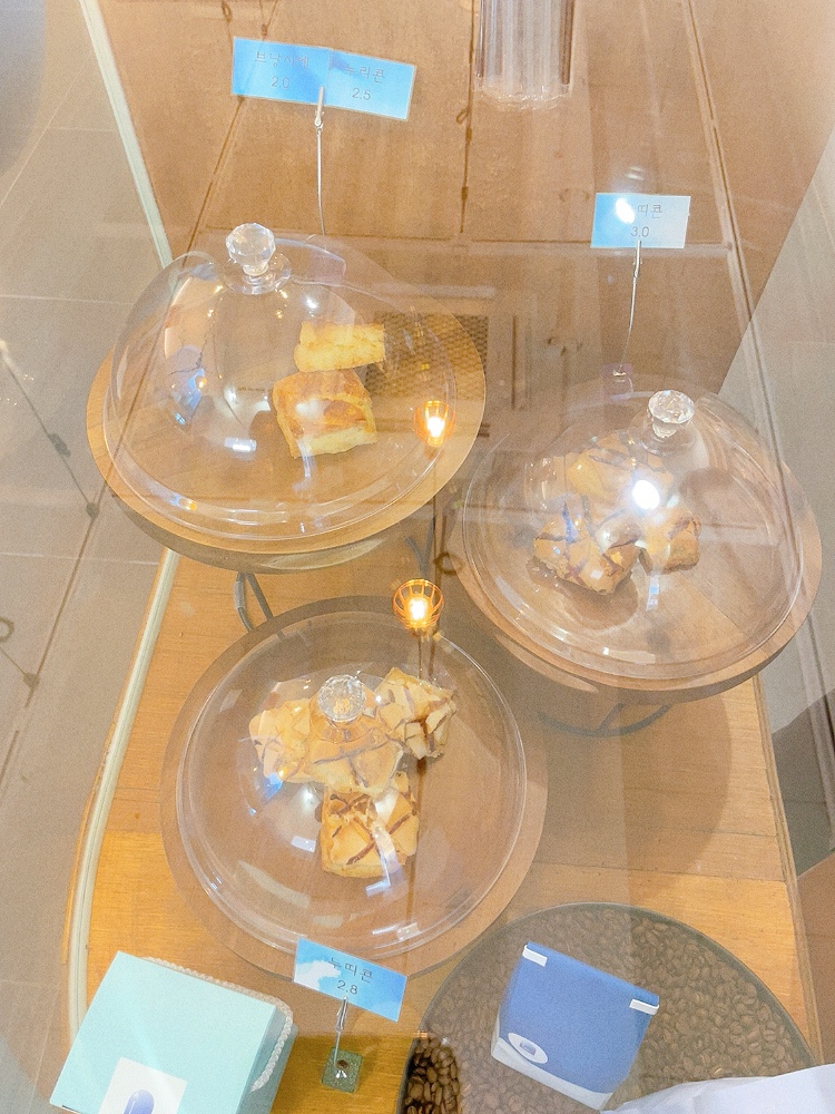 던커피 이미지