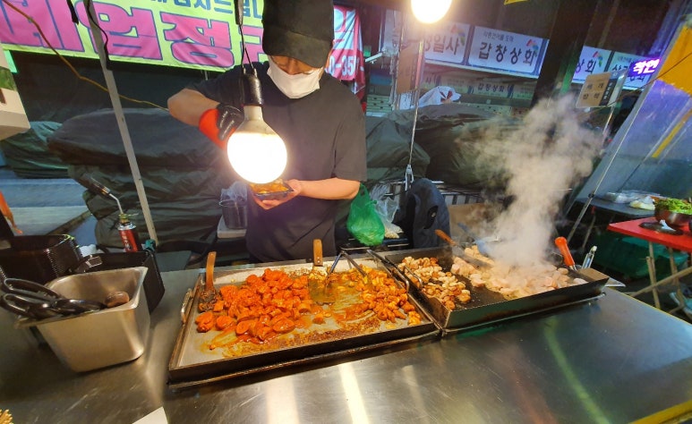 철판꽃삼겹김밥 이미지
