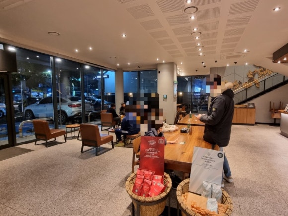 스타벅스대구영대병원역DT점 이미지