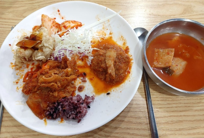 일품한식뷔페 이미지