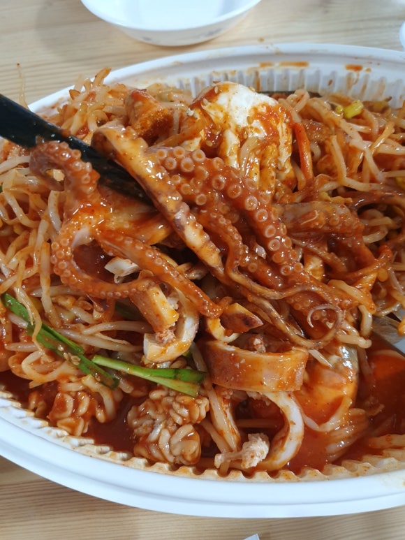 입큰아구찜엔알곤이찜 이미지