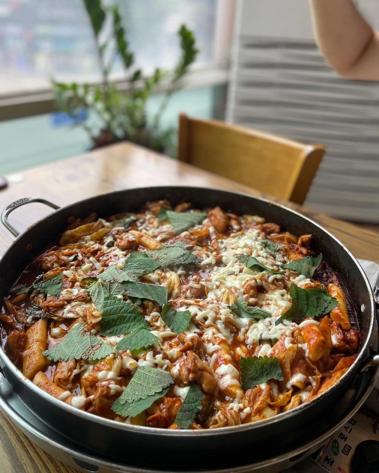 닭이봉춘천닭갈비검암점 이미지