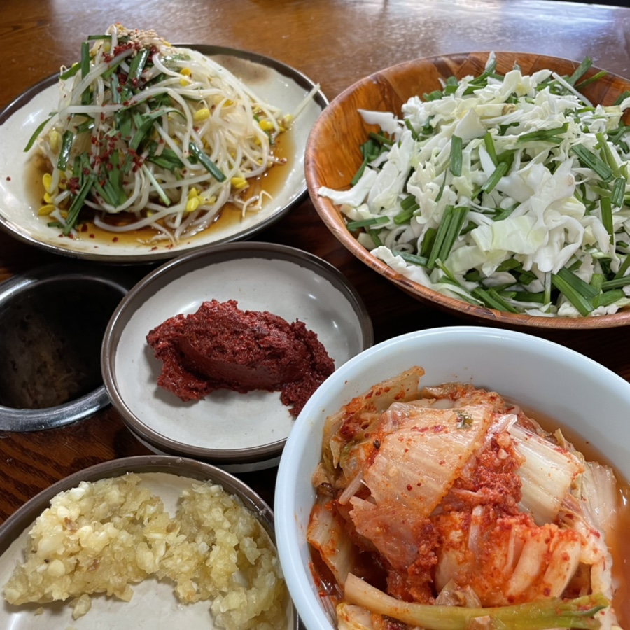 오리떼닭한마리 이미지