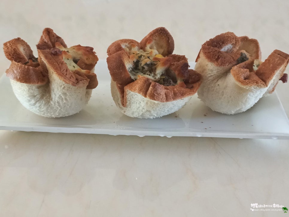 행복한 식빵 이미지