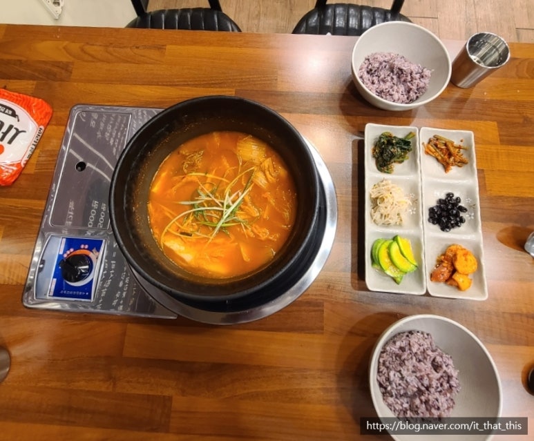 온김치찌개 이미지