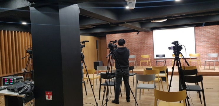 더캠  컴퍼니 이미지