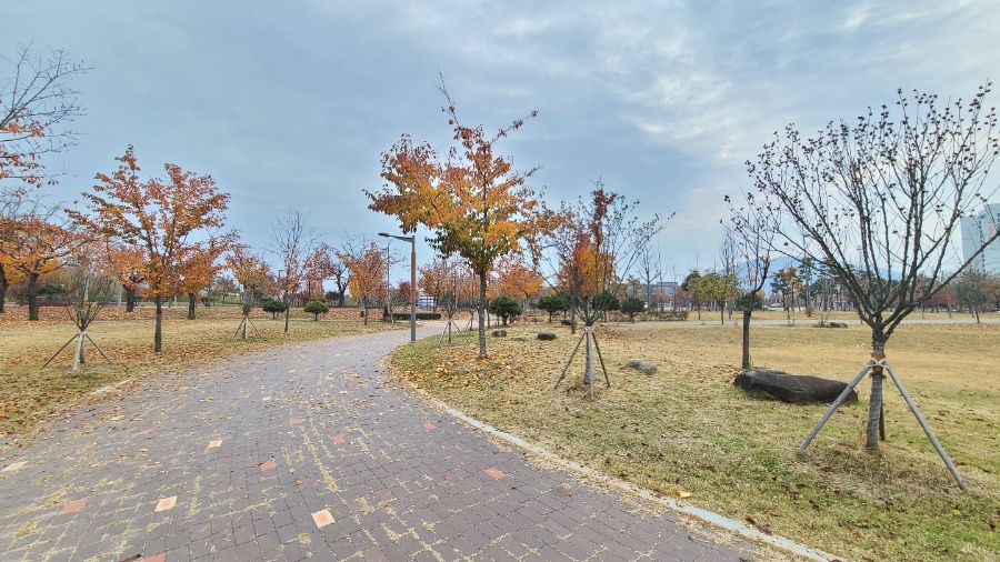 테크노폴리스중앙공원 이미지