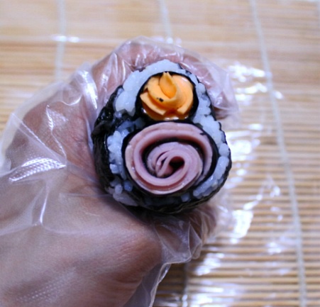 달팽이김밥 이미지