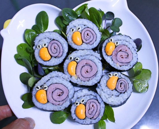 달팽이김밥 이미지