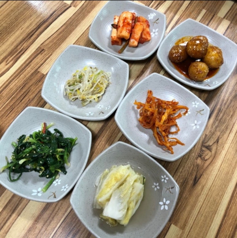 가마솥김치전골 이미지