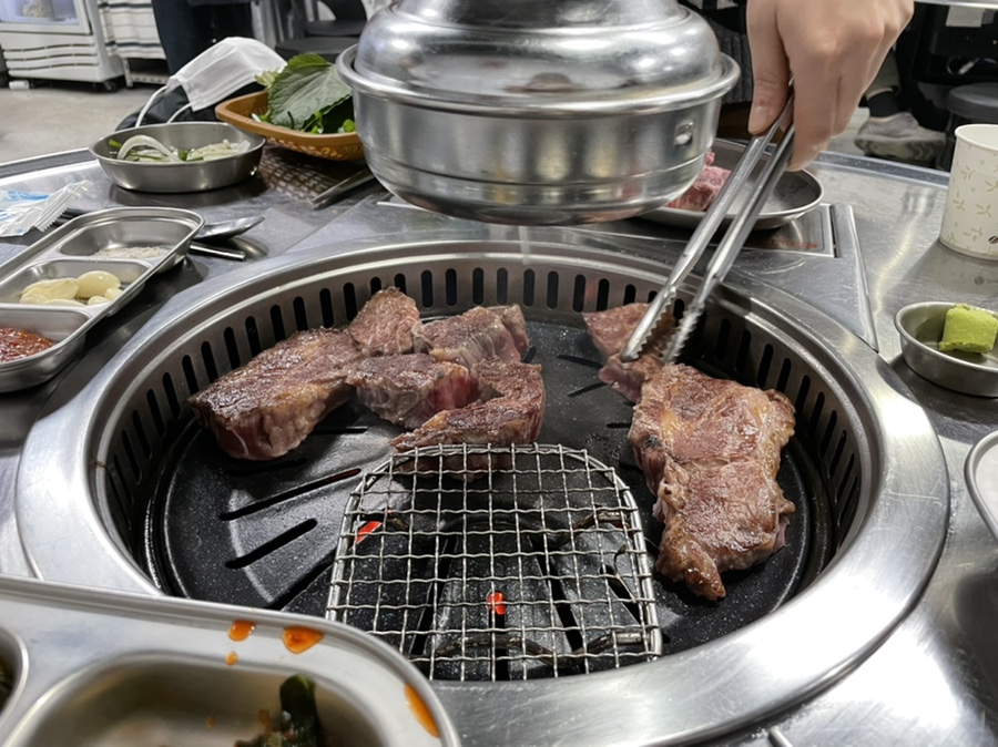 홍대장소고기집 천천직영점 이미지
