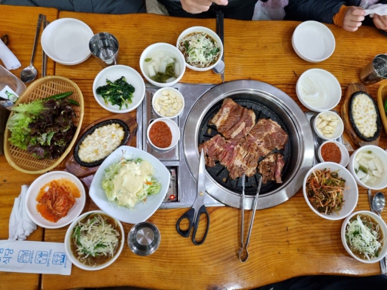 옹고집숯불갈비 이미지