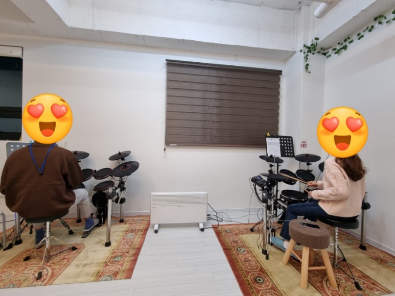 드럼앤벨리댄스스튜디오 이미지