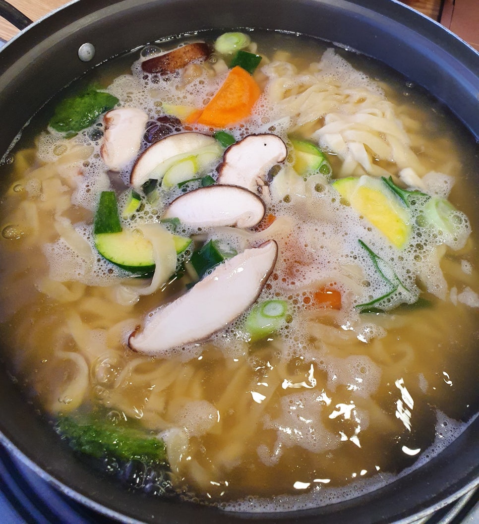 읍성해물칼국수 이미지