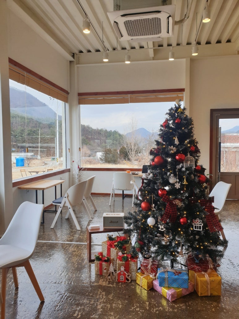 시즌즈(seasons) 이미지
