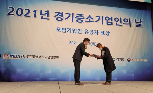 씨엠씨엘 이미지