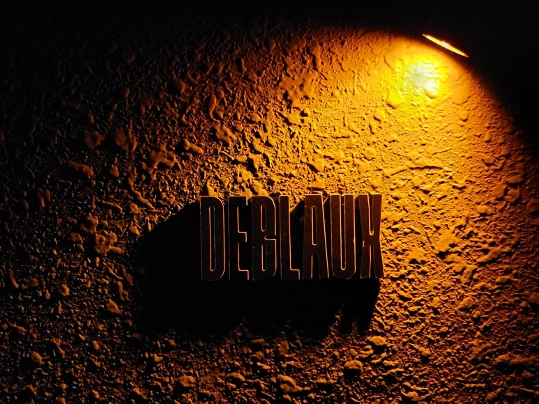 드블루(DEBLAUX) 이미지