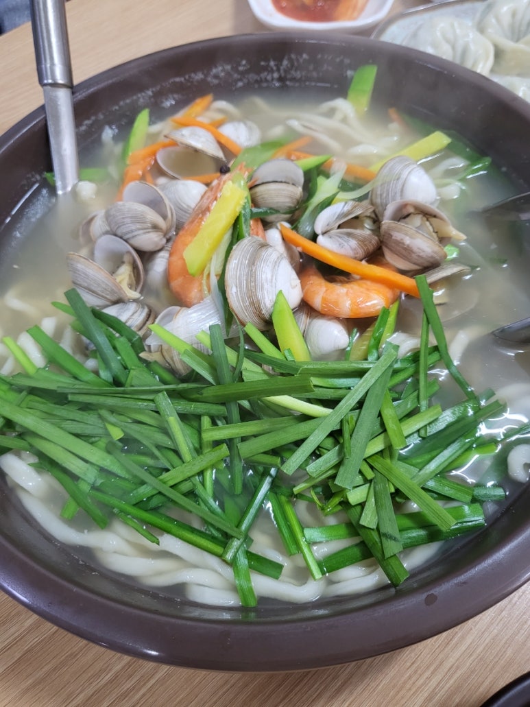 신선칼국수 이미지