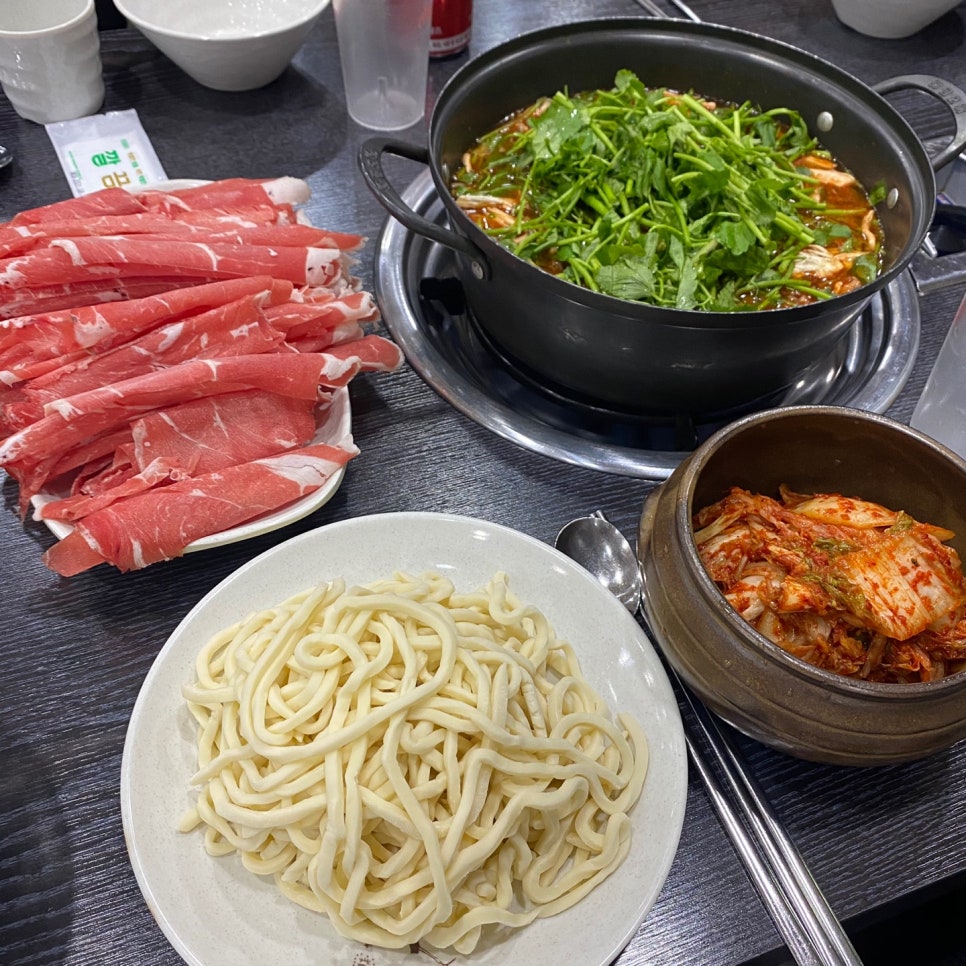 빨간도깨비샤브샤브손칼국수 이미지