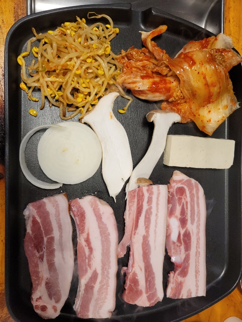 정원똥돼지 이미지
