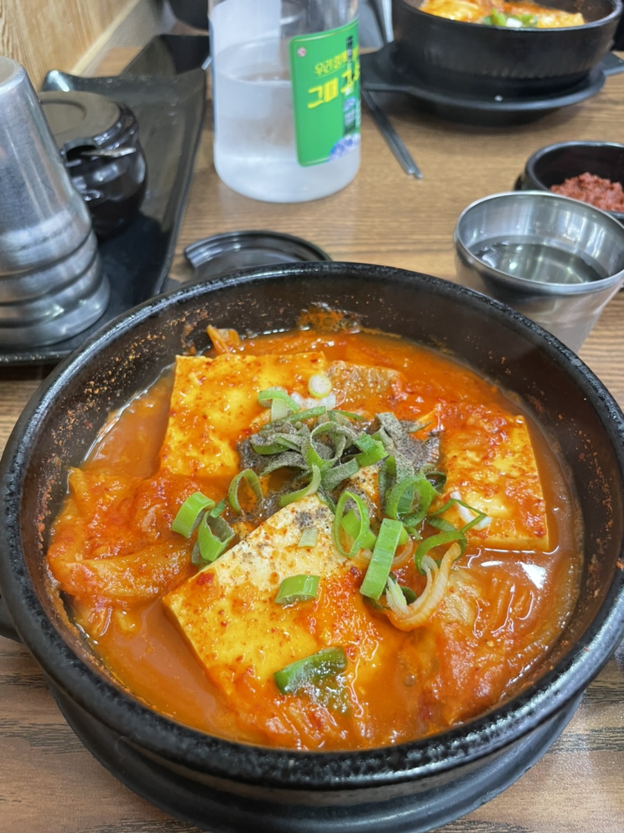 큰맘할매순대국 제주한라대점 이미지