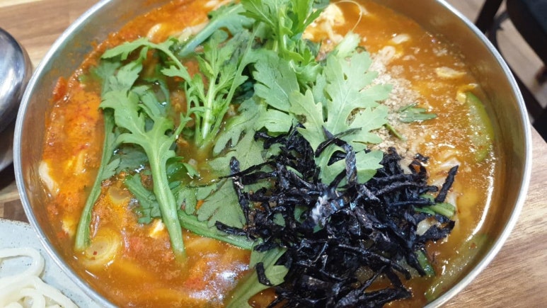 킴스앤칼국수 이미지