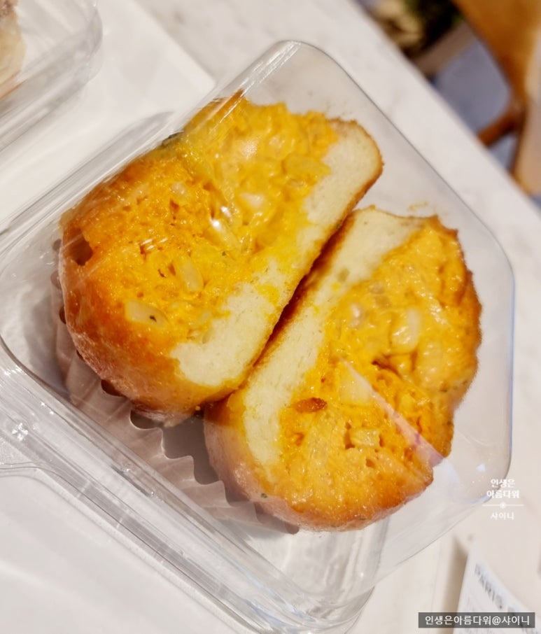 파리바게뜨 양재역 이미지