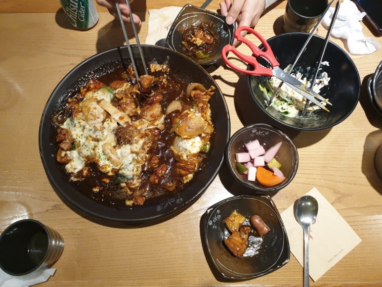 옹다래찜닭.디저트 이미지