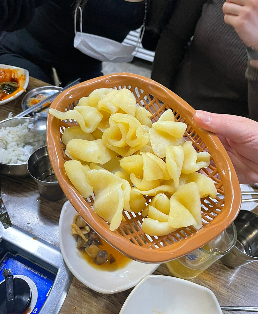 양푼속닭한마리 이미지