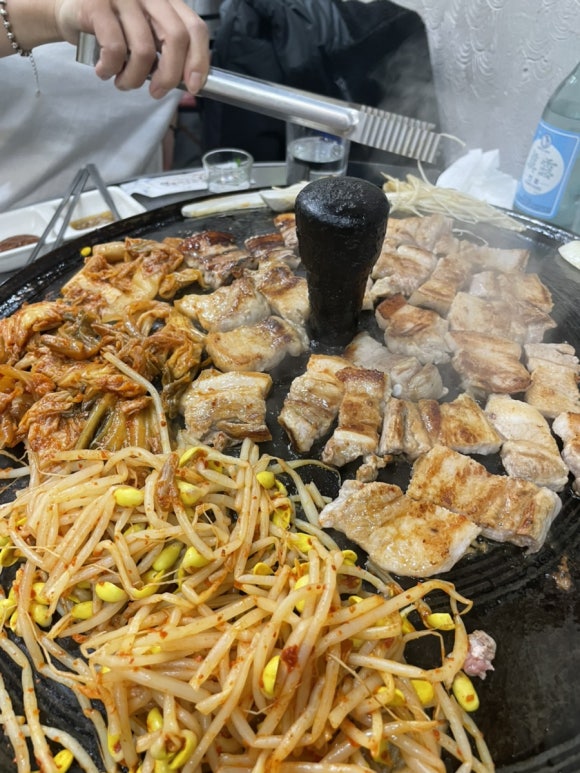 돈돈가마솥생삼겹살 이미지