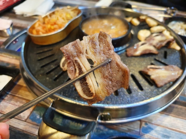 진영 고기짱 이미지