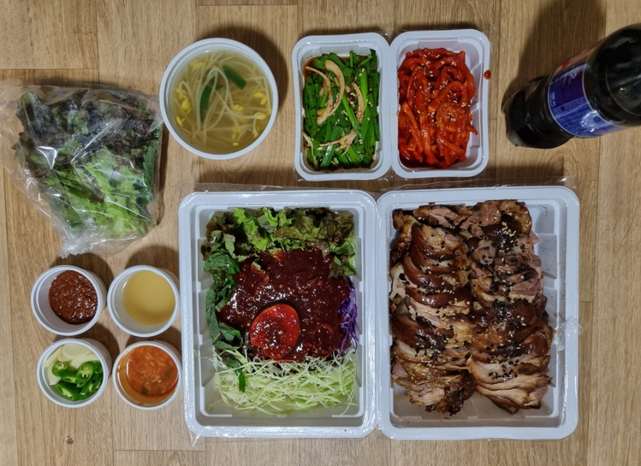 우주족발 이미지