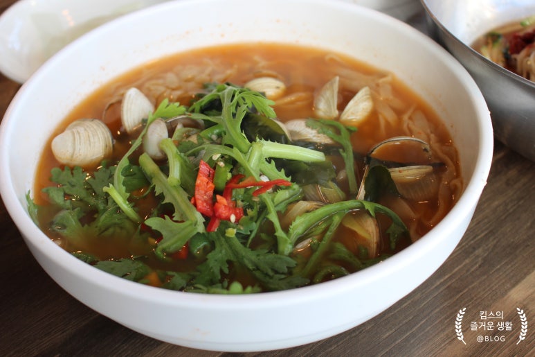 육각수칼국수 이미지