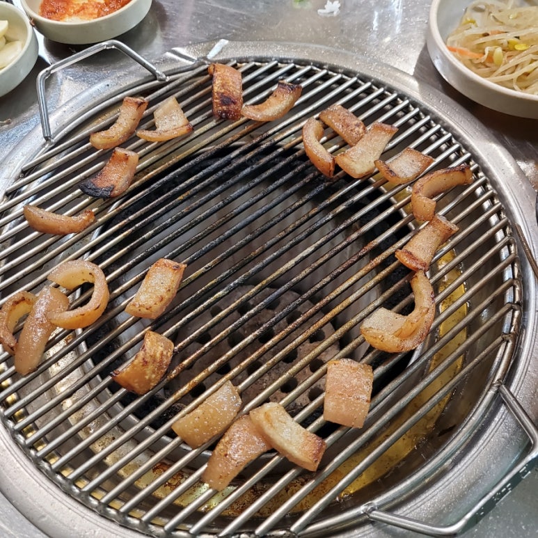 연탄통왕소금구이 이미지