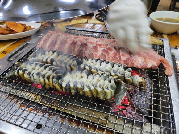 왕창참숯장어 이미지
