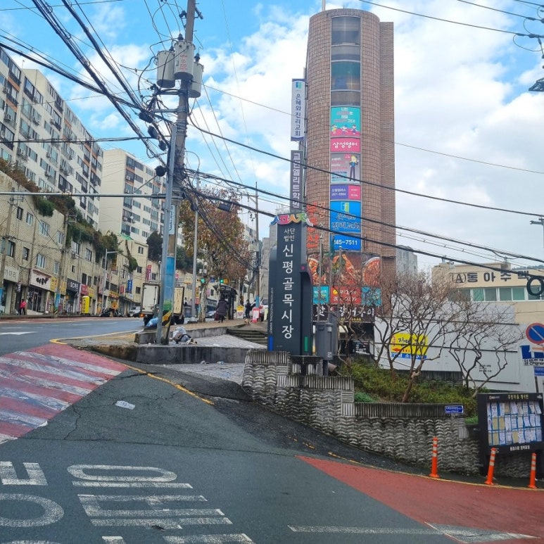 시장속의작은카페 이미지
