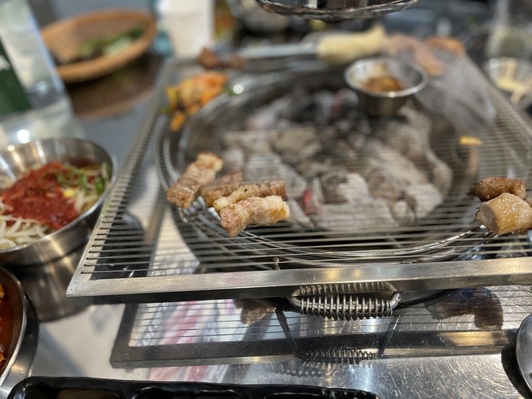 식껍별관 이미지