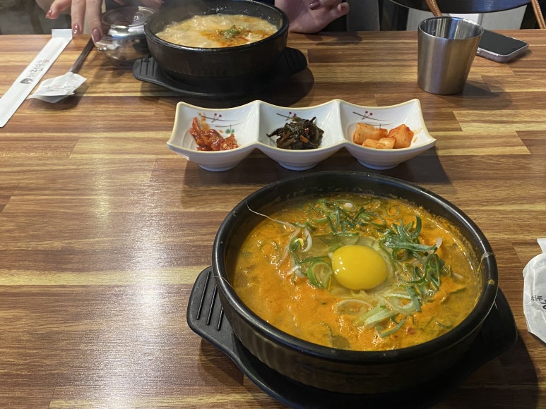 투썸플레이스홍대 이미지