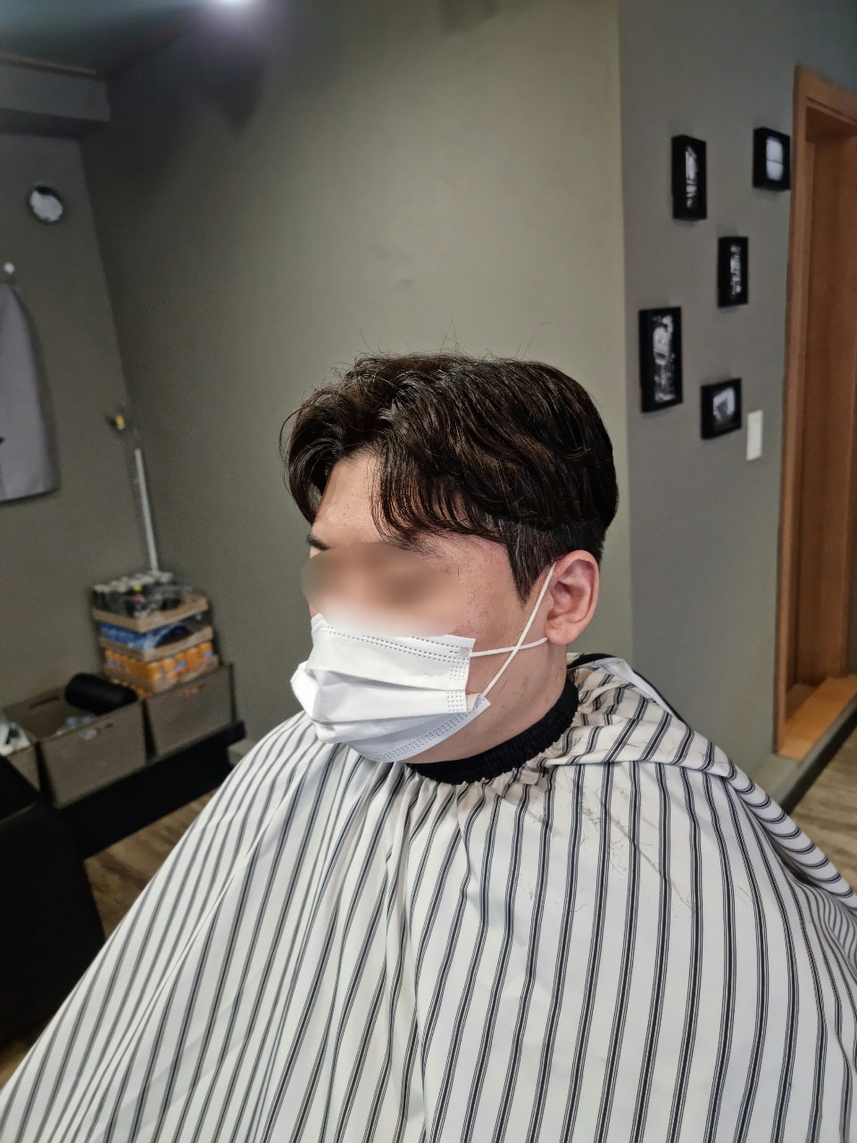 언이븐바버샵 이미지