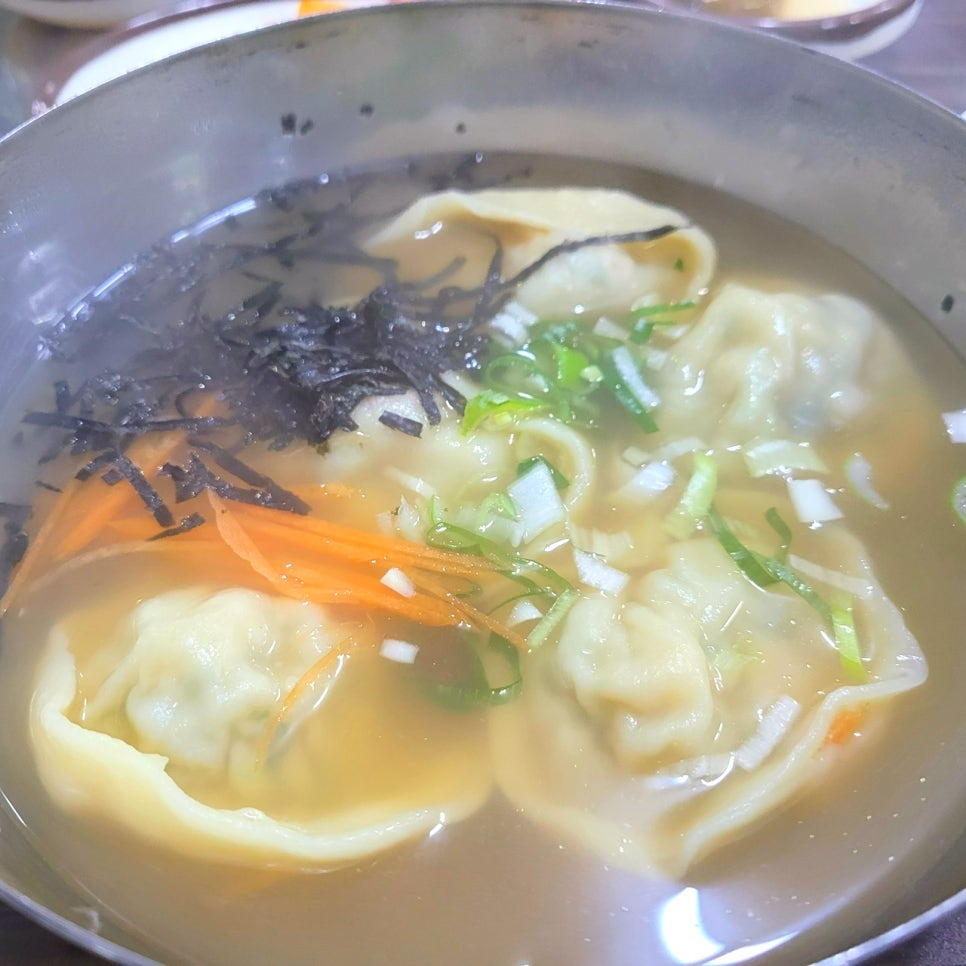 전통손만두국 이미지