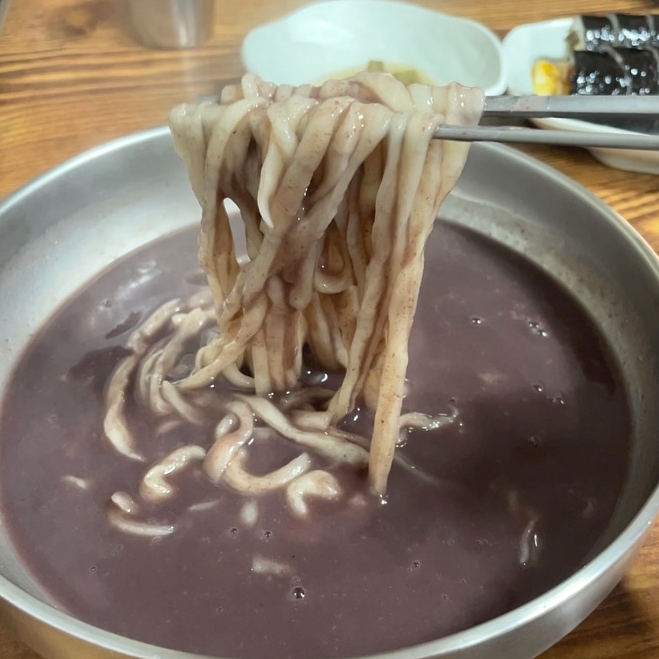 예림손칼국수 이미지