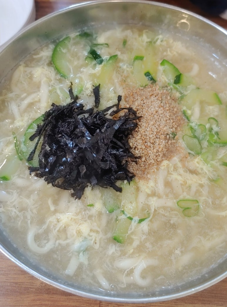 킴스앤칼국수 이미지