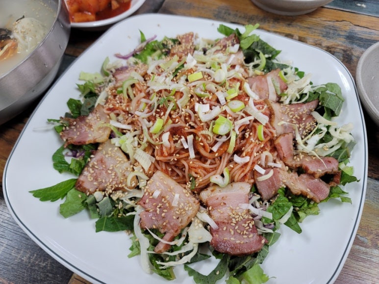 돈대비빔국수 이미지