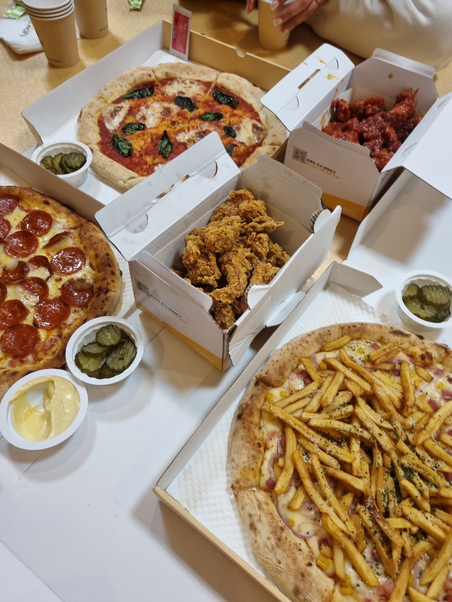 와인 인더 하우스 이미지