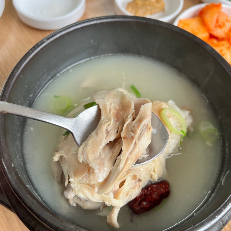 한방삼계탕 이미지