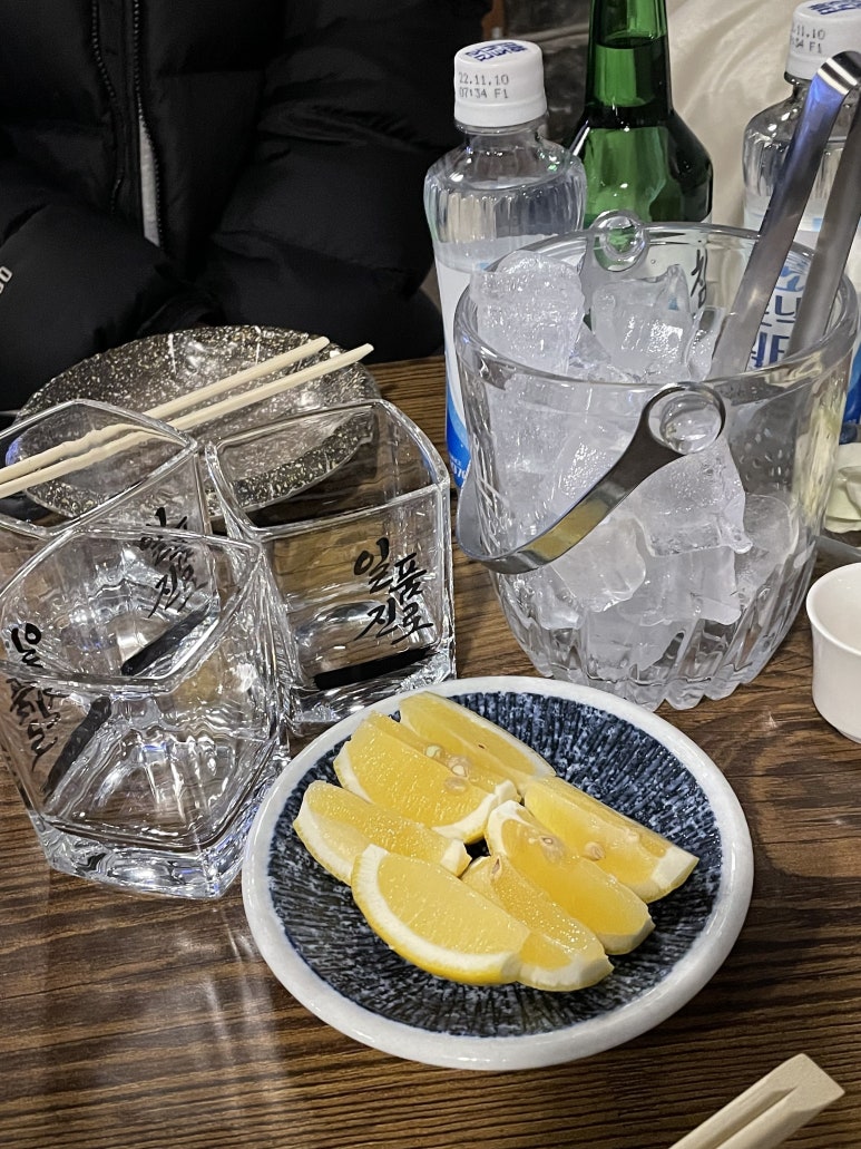 사월식당 이미지